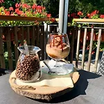 Zarja Hotel 3*