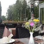 Zarja Hotel
