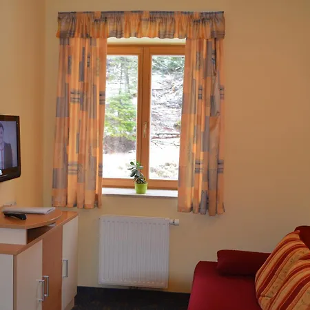 Hotel Zarja 3*